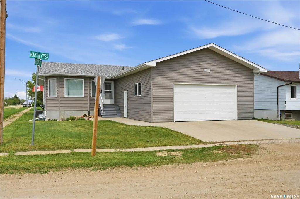 448 Martin Cres, Sedley