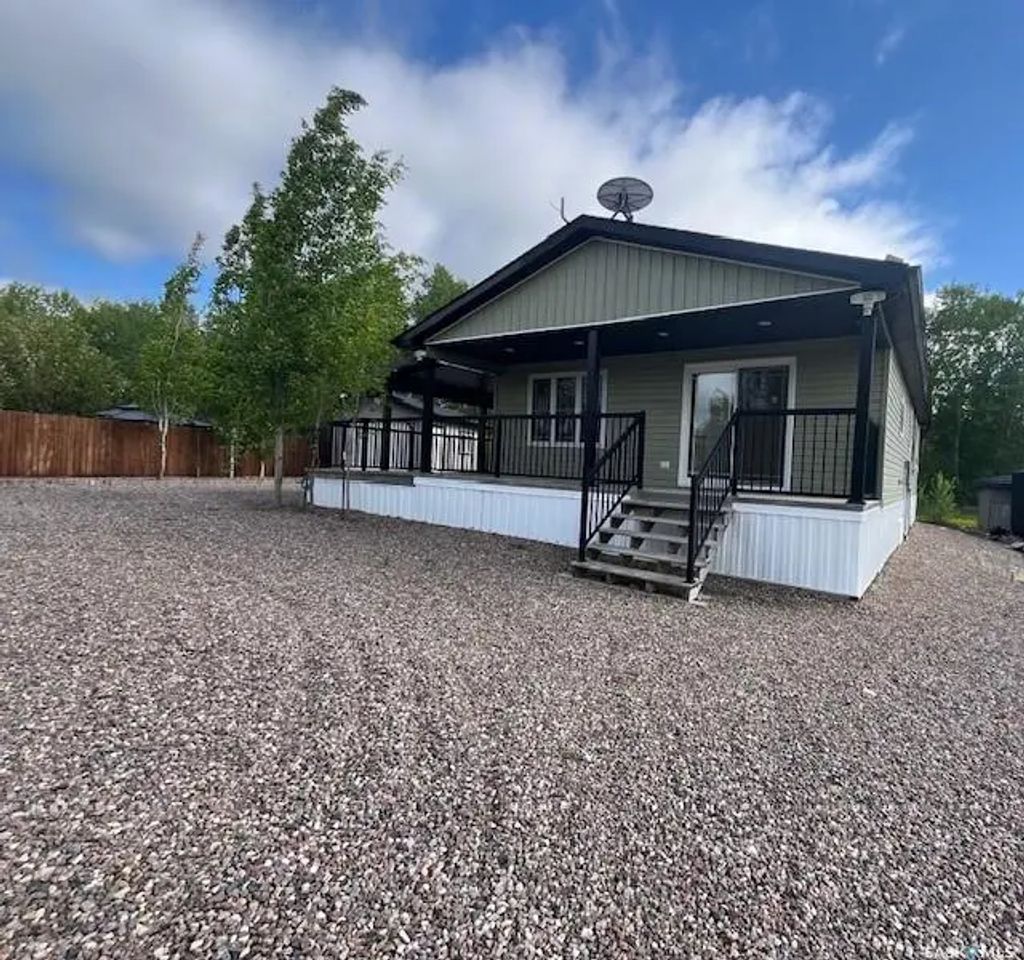 1207 Oak Avenue, Beaver River Rm No. 622