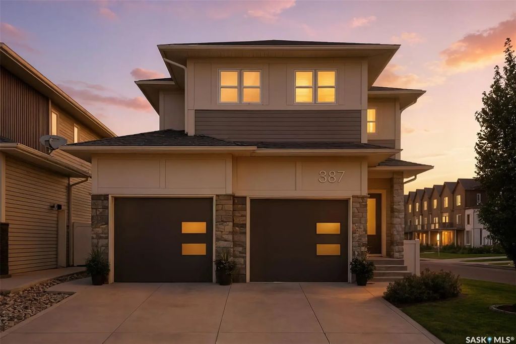 387 Underhill Bend, Saskatoon