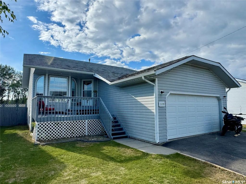109 Watt Place, La Ronge