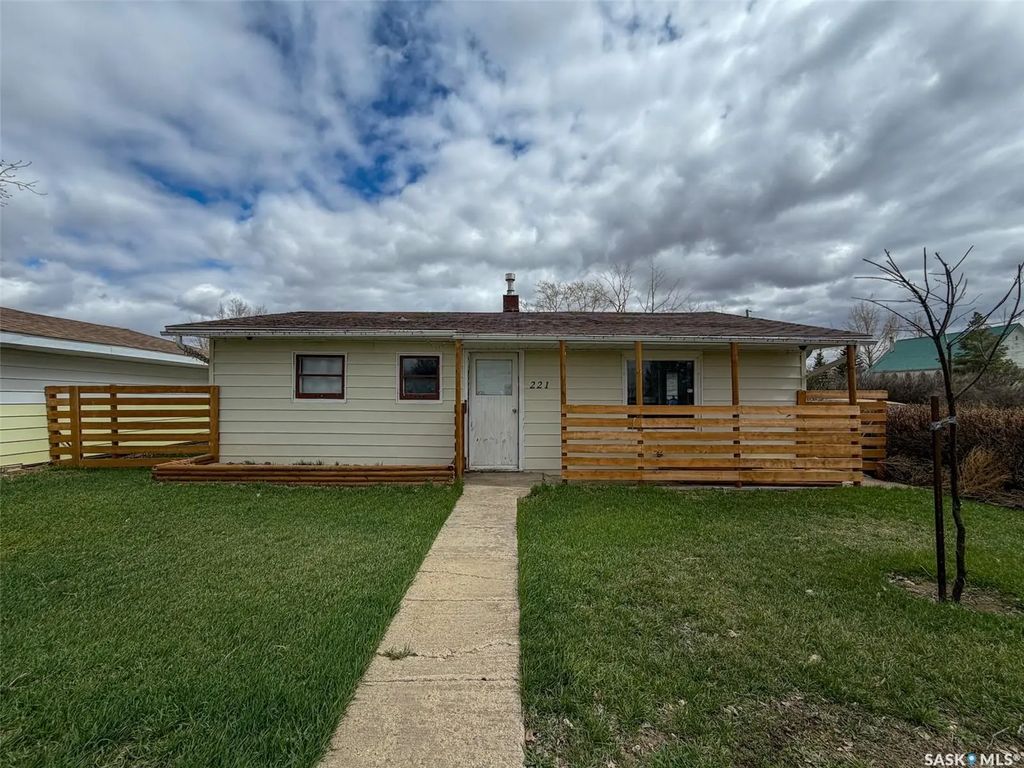 221 Plume Street, Lancer