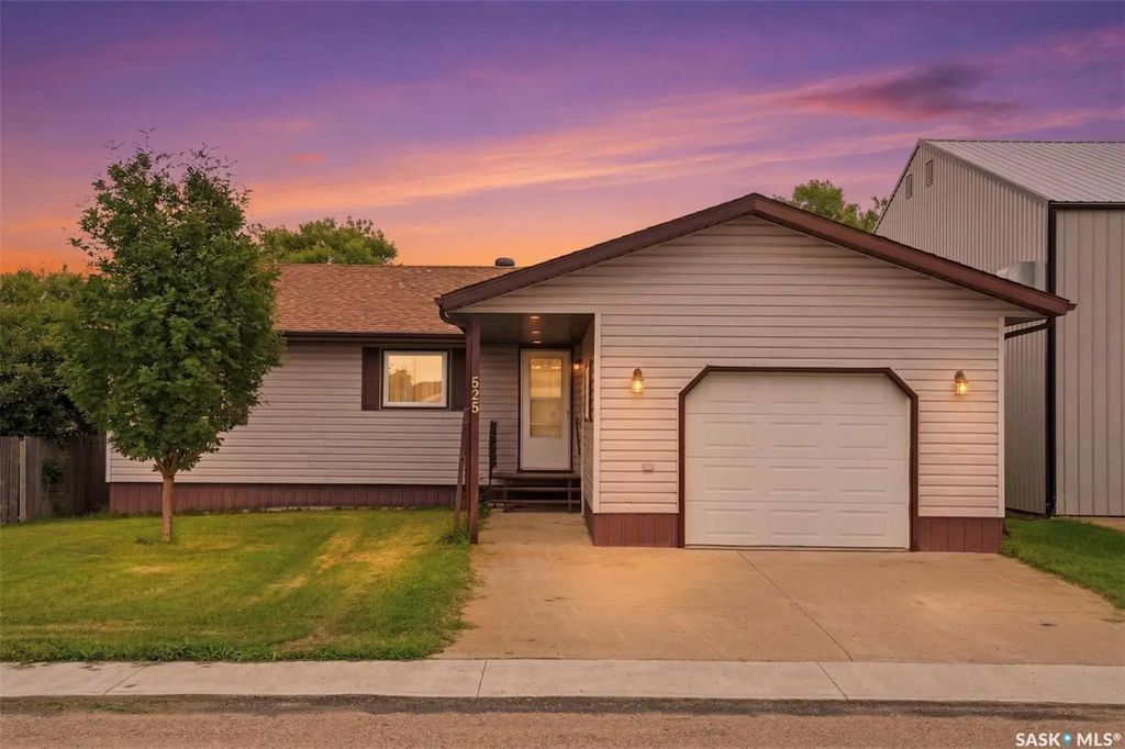 525 Kirby Street, Bruno
