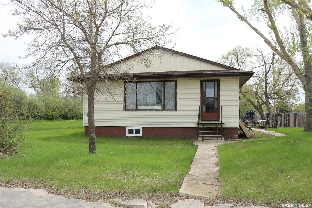 202 Main Street, Young