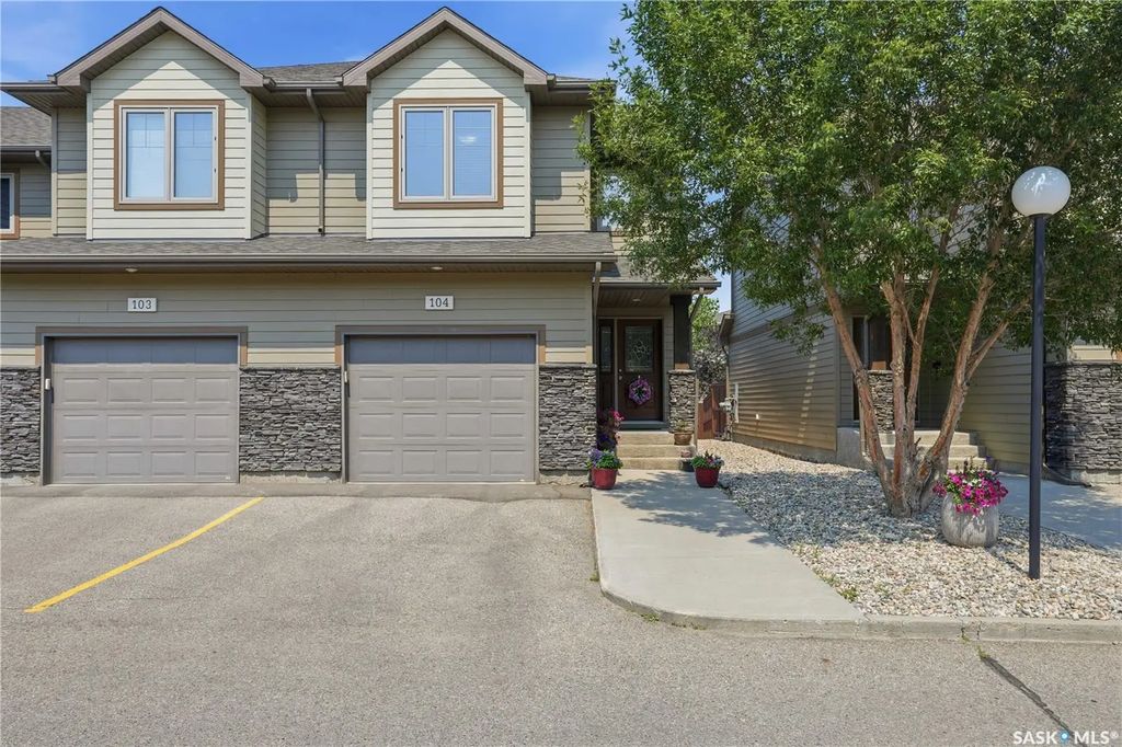 #104 - 4100 Sandhill Cres, Regina