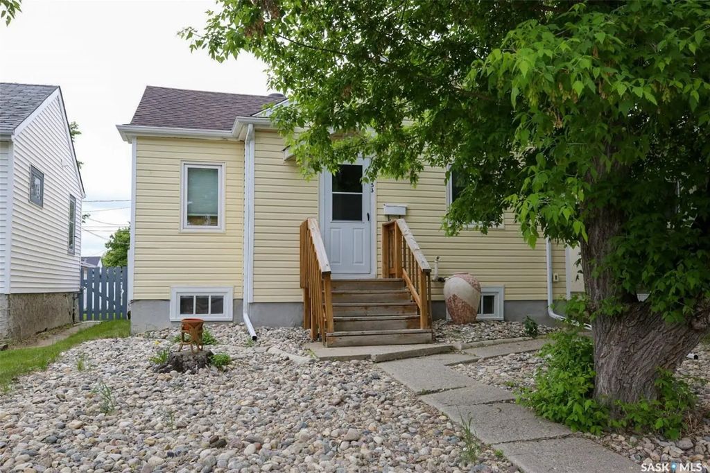 2153 Elliott Street, Regina