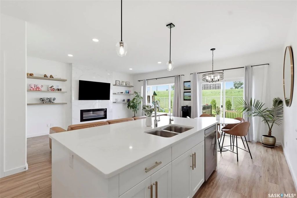 421 Germain Manor, Saskatoon