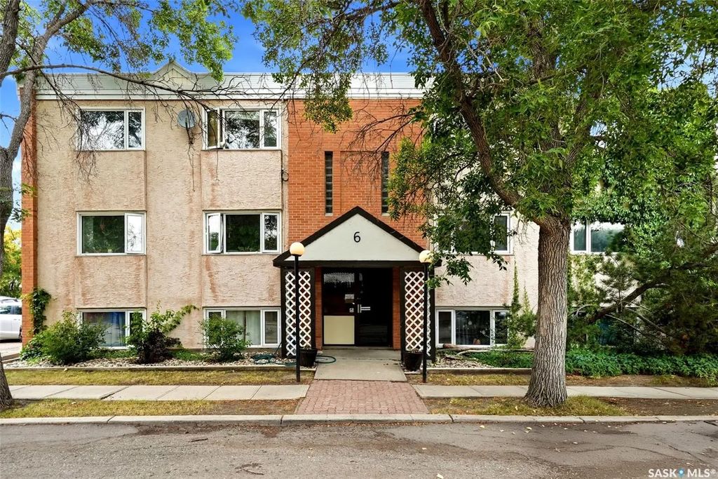 #4 - 6 Neill Place, Regina