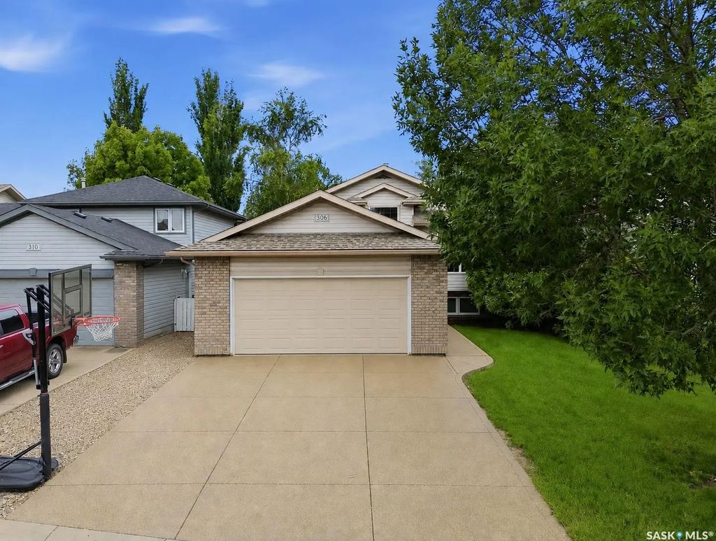 306 Kucey Cres, Saskatoon