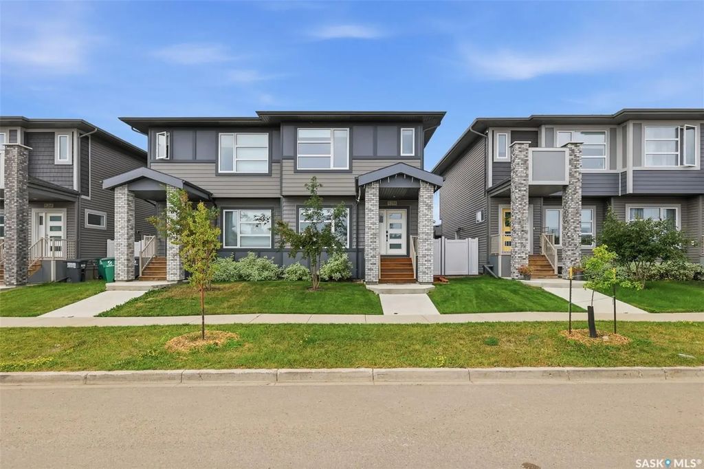 258 Brighton Boulevard, Saskatoon
