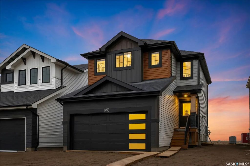 286 Froese Cres, Warman