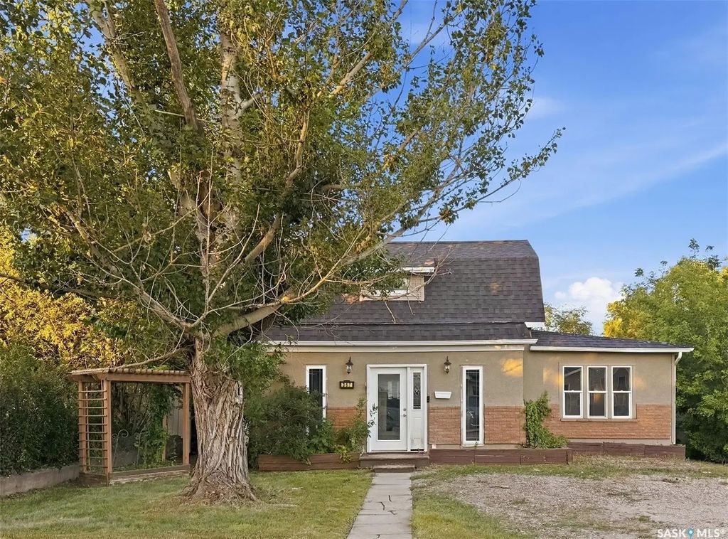 357 3rd Avenue Ne, Swift Current