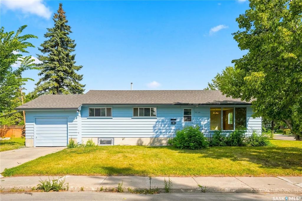 1401 10th Street E, Saskatoon