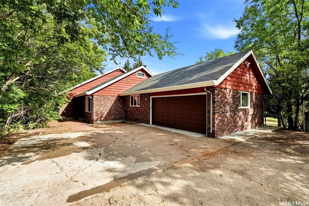 316 3rd Avenue, Edenwold