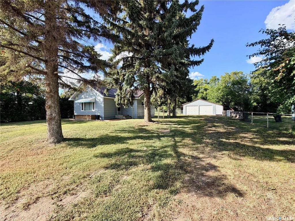 104 Railway Avenue E, Neilburg