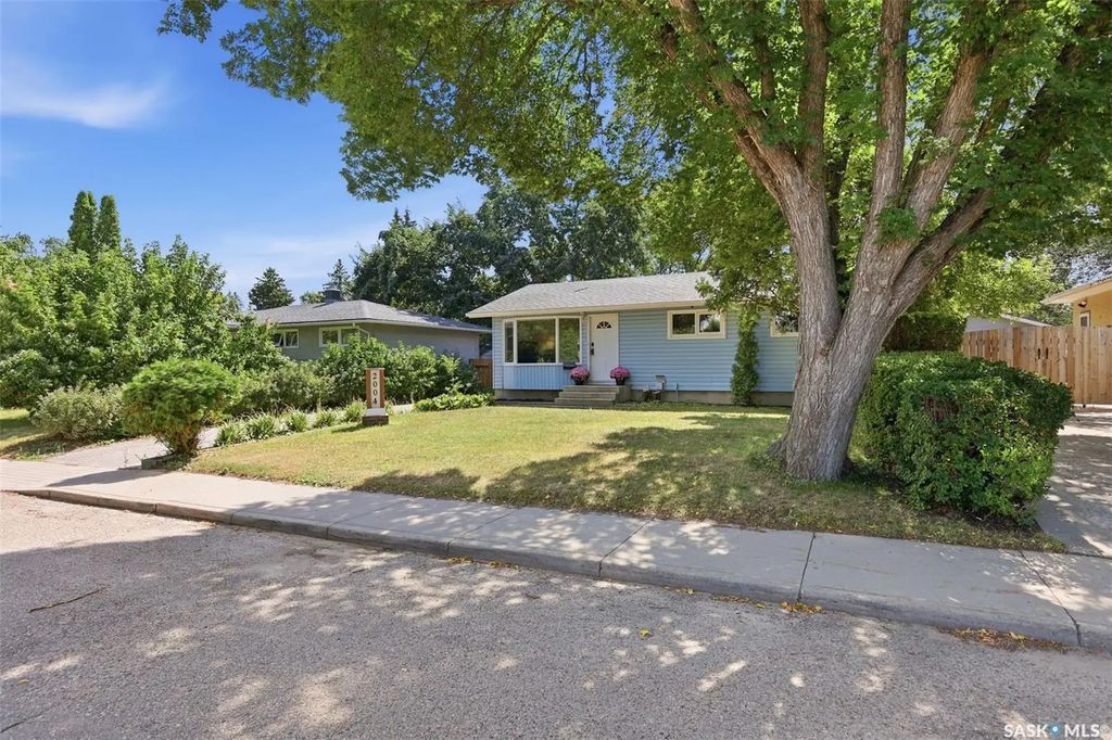 2004 Adelaide Street E, Saskatoon