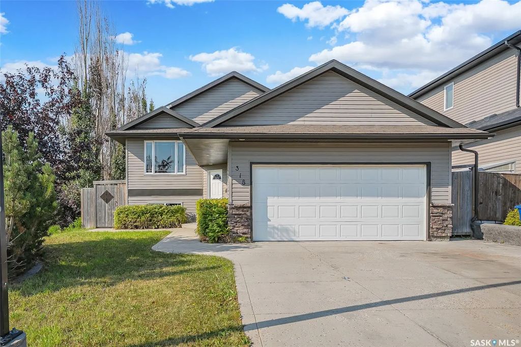 318 Lucyk Cres, Saskatoon