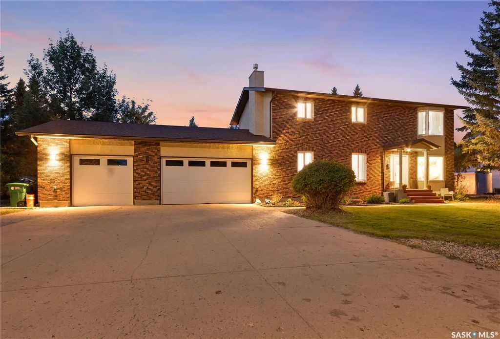 18 Pearl Cres, Edenwold Rm No.158