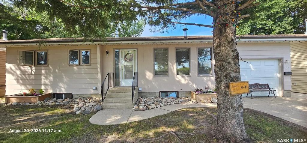 713 1st Avenue, Cudworth