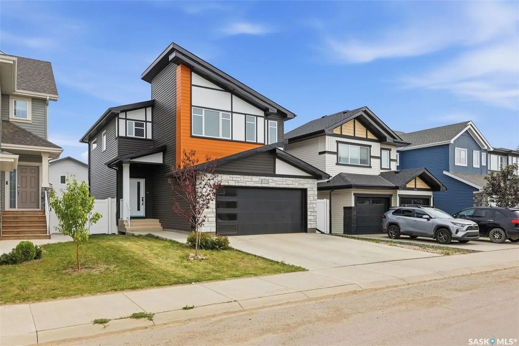 446 Aniskotaw Way, Saskatoon
