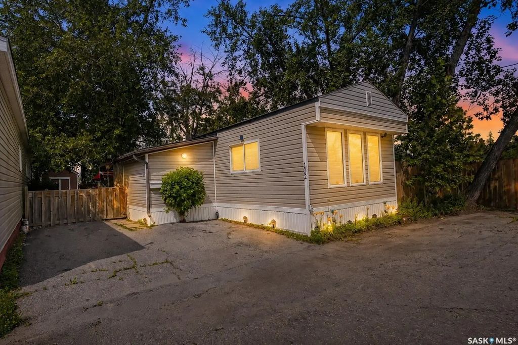 #102 - 219 Grant Street, Saskatoon