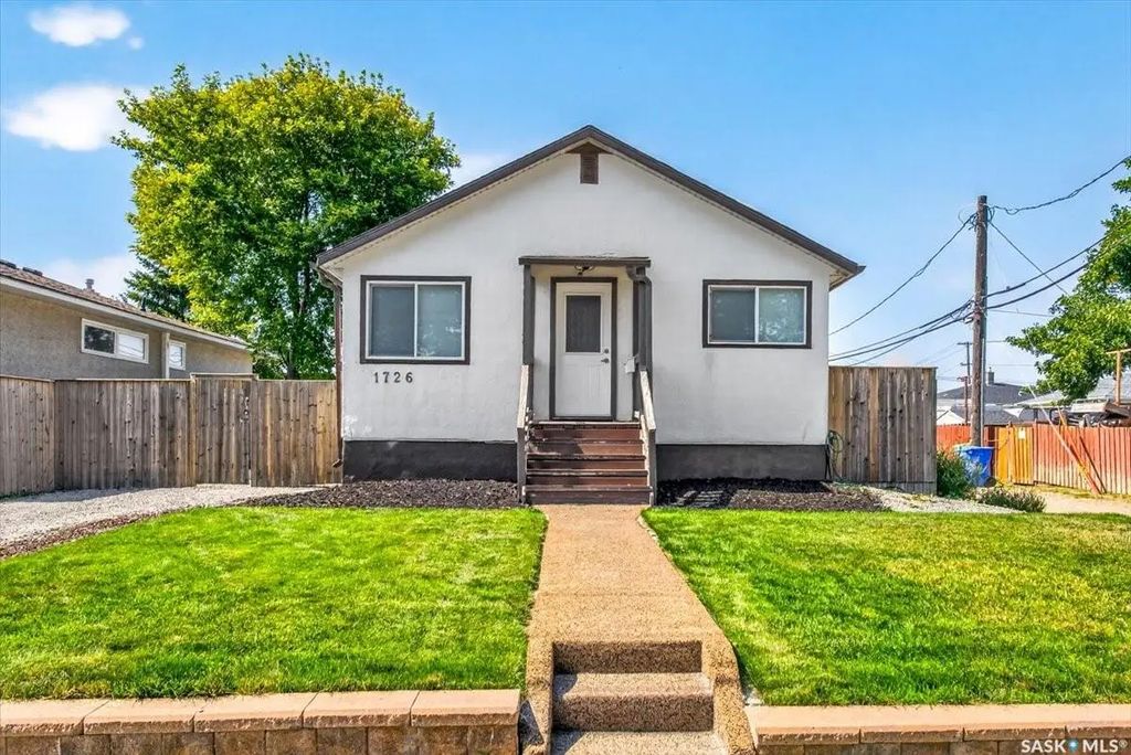 1726 Rothwell Street, Regina