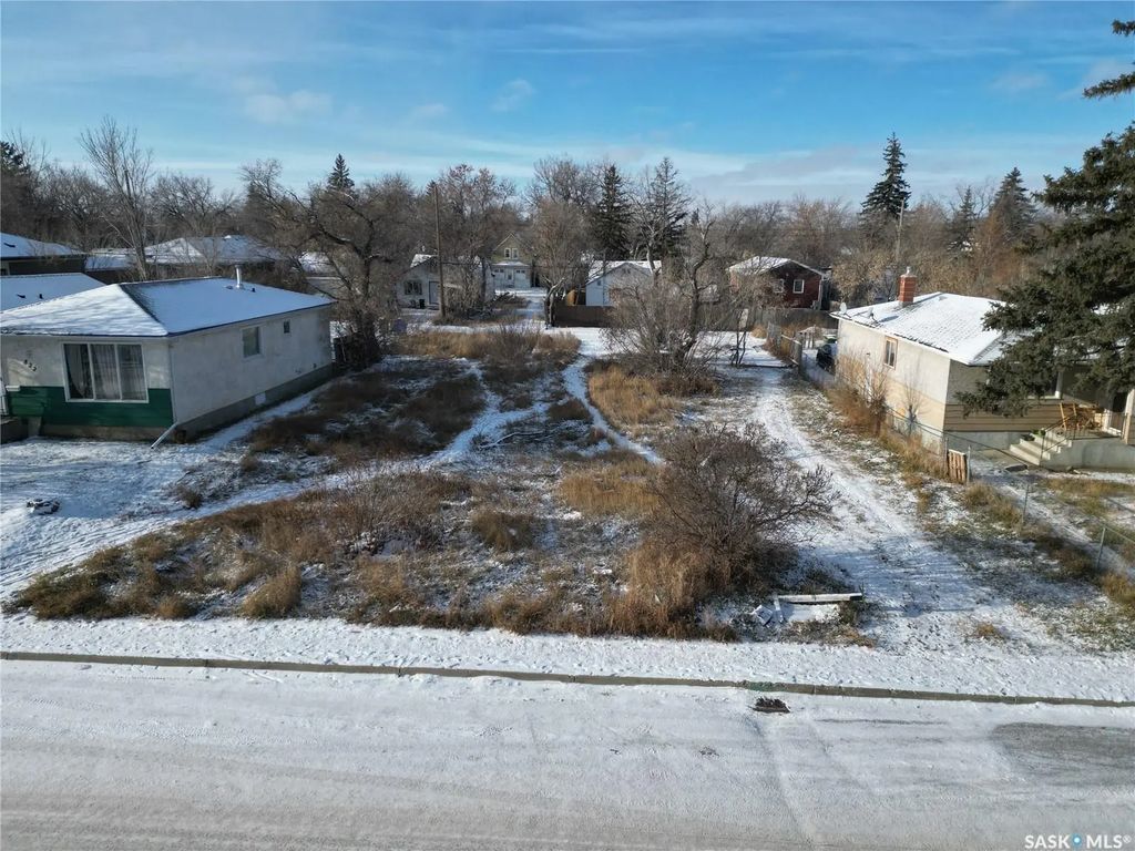 820 Robinson Street, Regina
