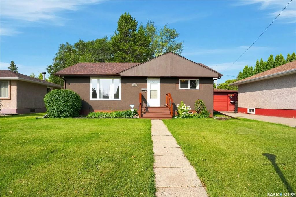 571 104th Street, North Battleford