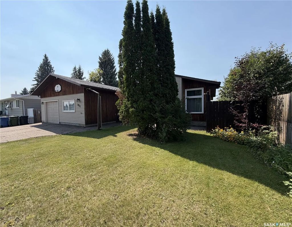 1801 Centennial Cres, North Battleford