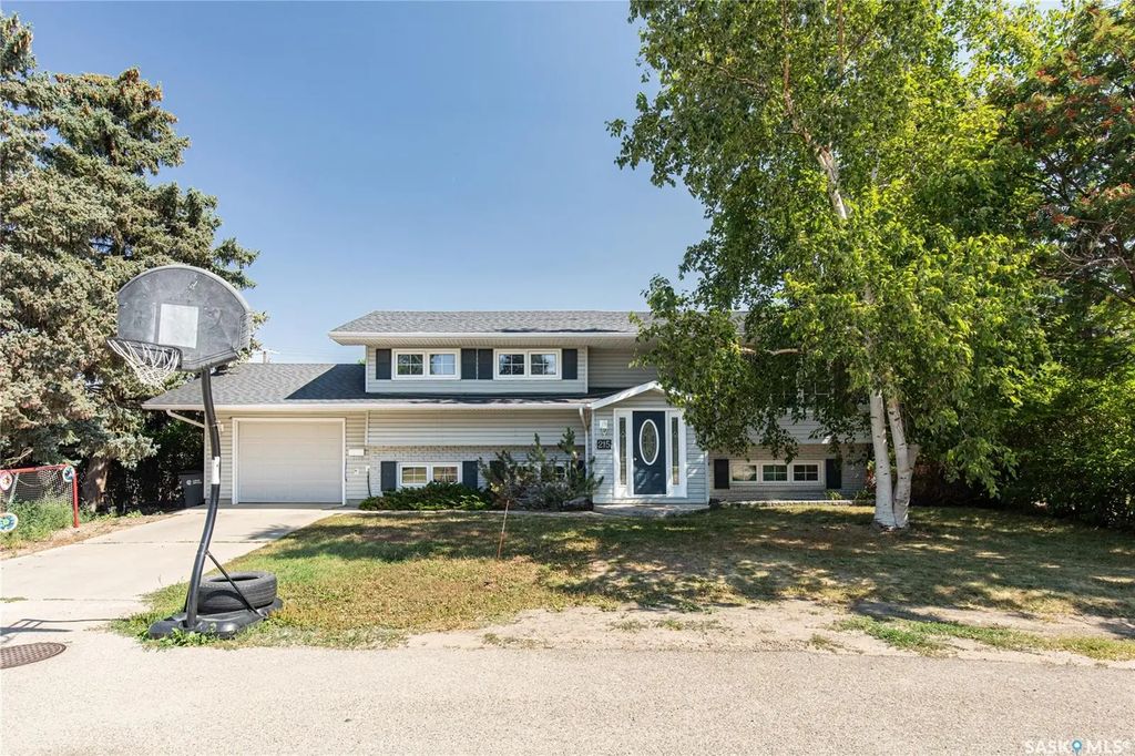 215 Cedar Cres, Caronport