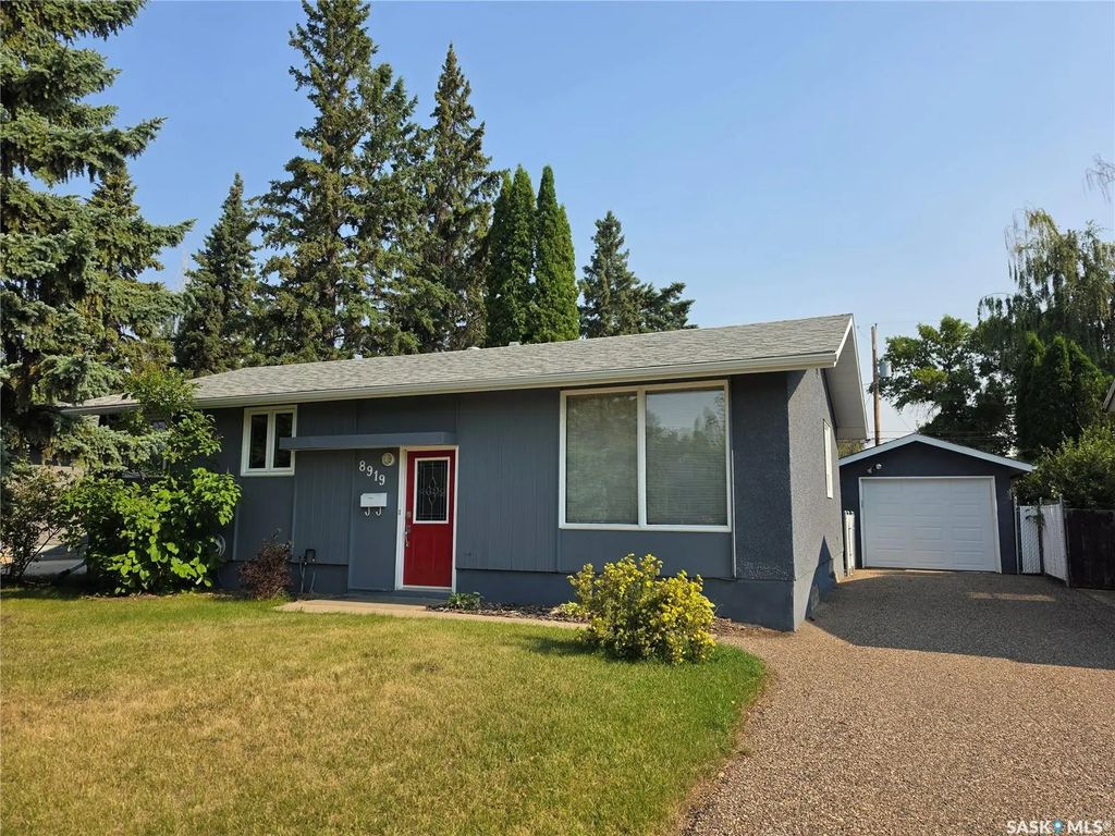 8919 17th Avenue, North Battleford