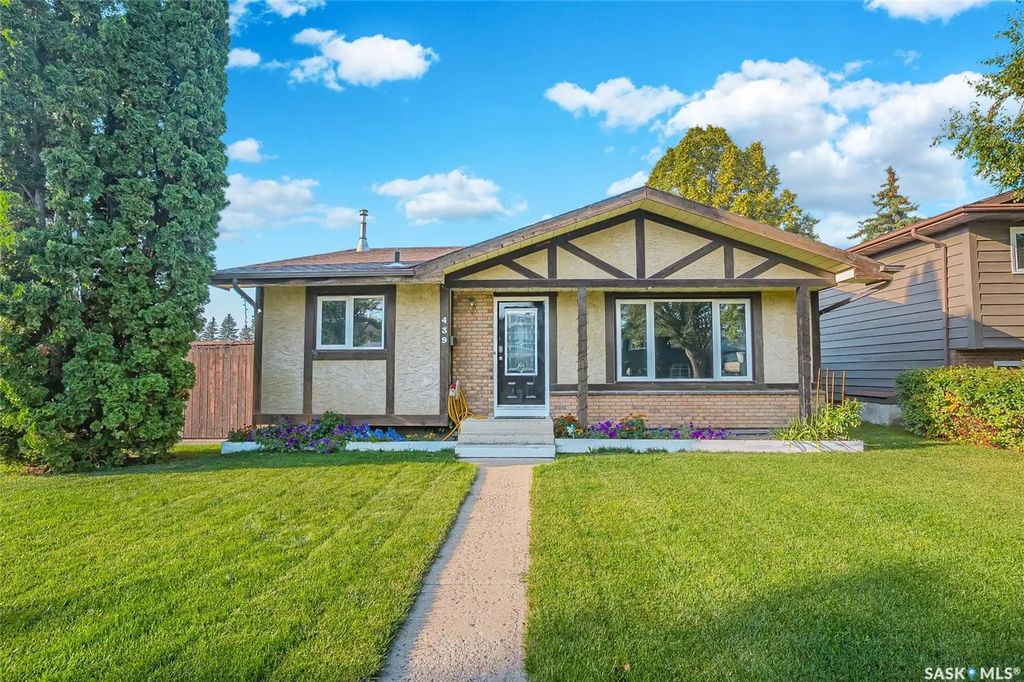439 Turtle Place, Saskatoon