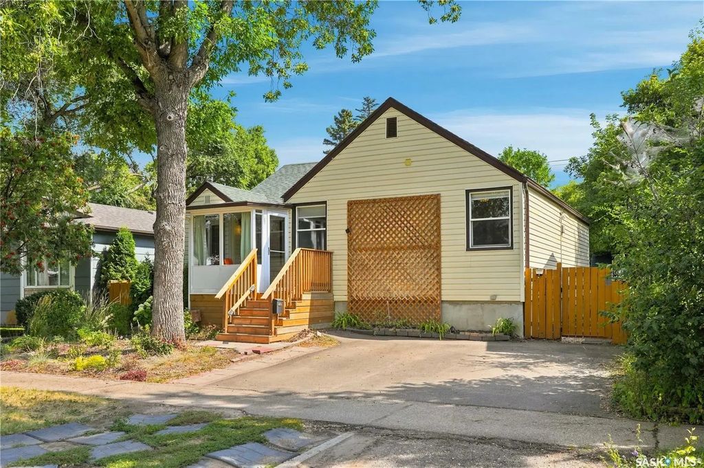 2213 Coy Avenue, Saskatoon