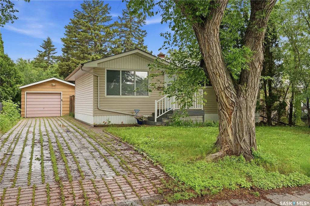 110 Mccannel Street, Regina