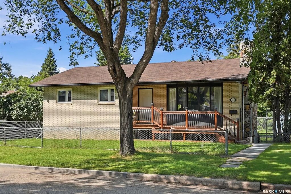 946 13th Street W, Prince Albert