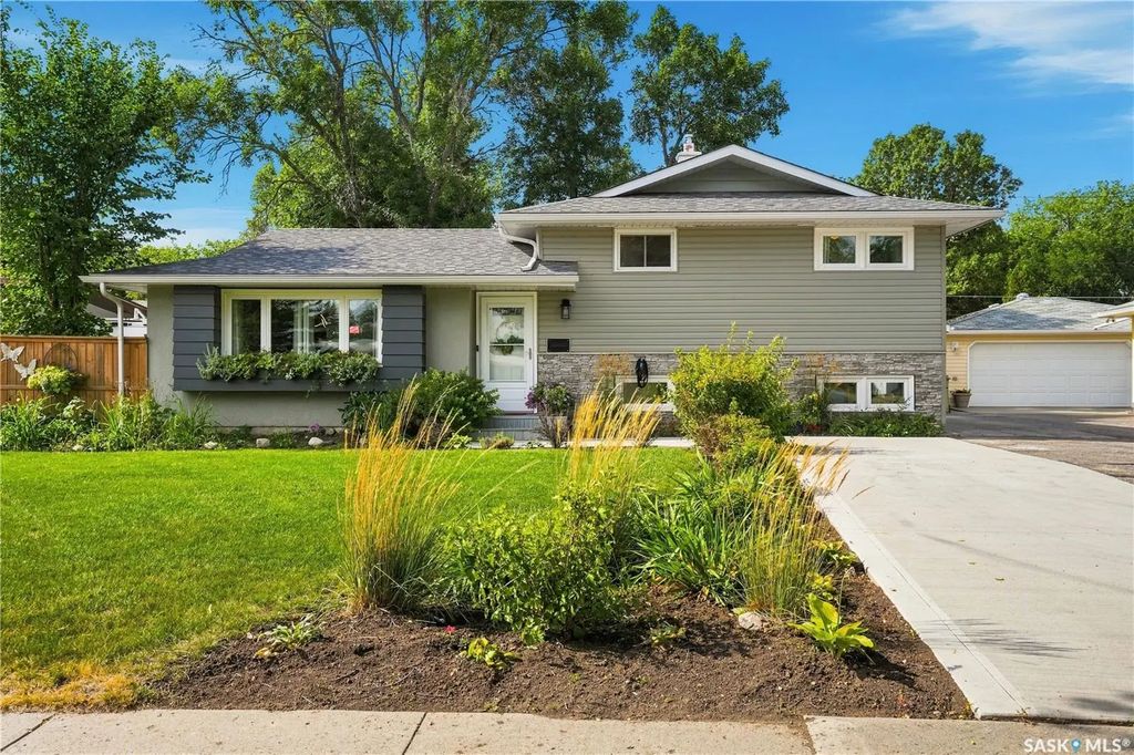 2524 Grant Road, Regina