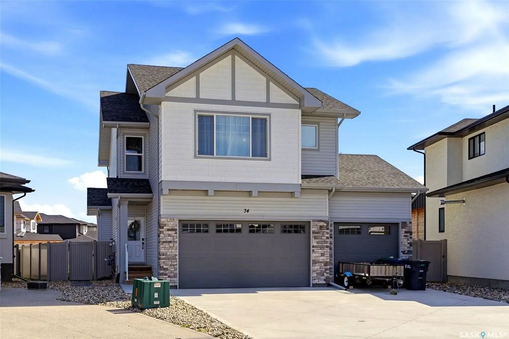 34 Mackenzie Cres, Pilot Butte