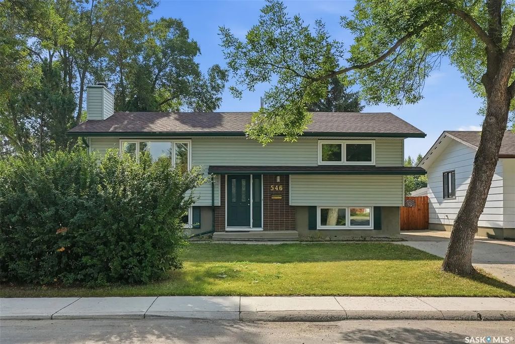 546 Guelph Cres, Saskatoon