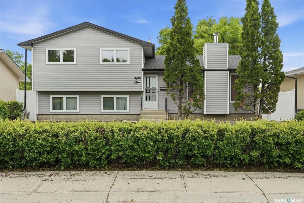 83 Fuhrmann Cres, Regina