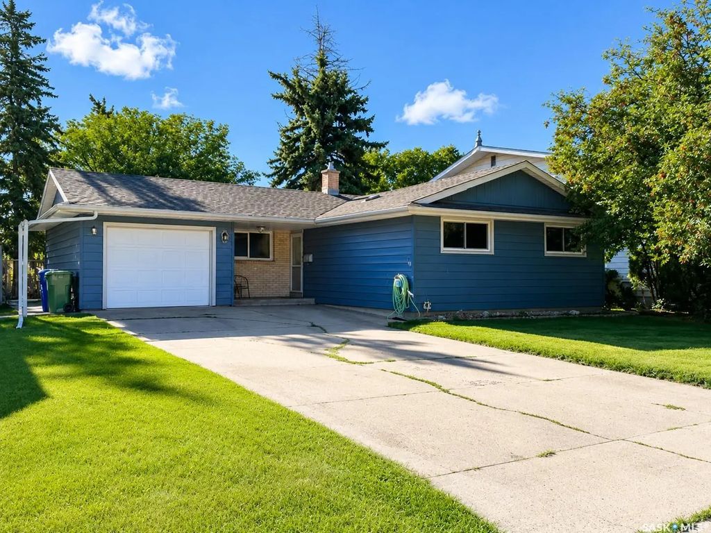 1209 Shannon Road, Regina