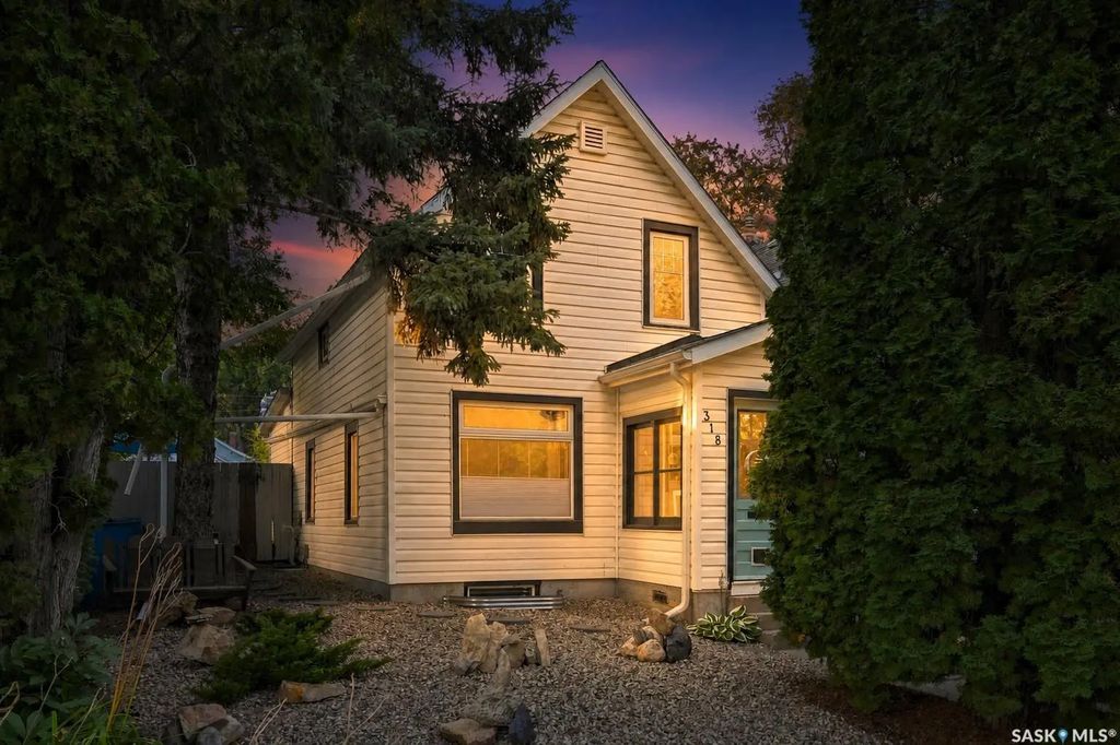 318 27th Street W, Saskatoon