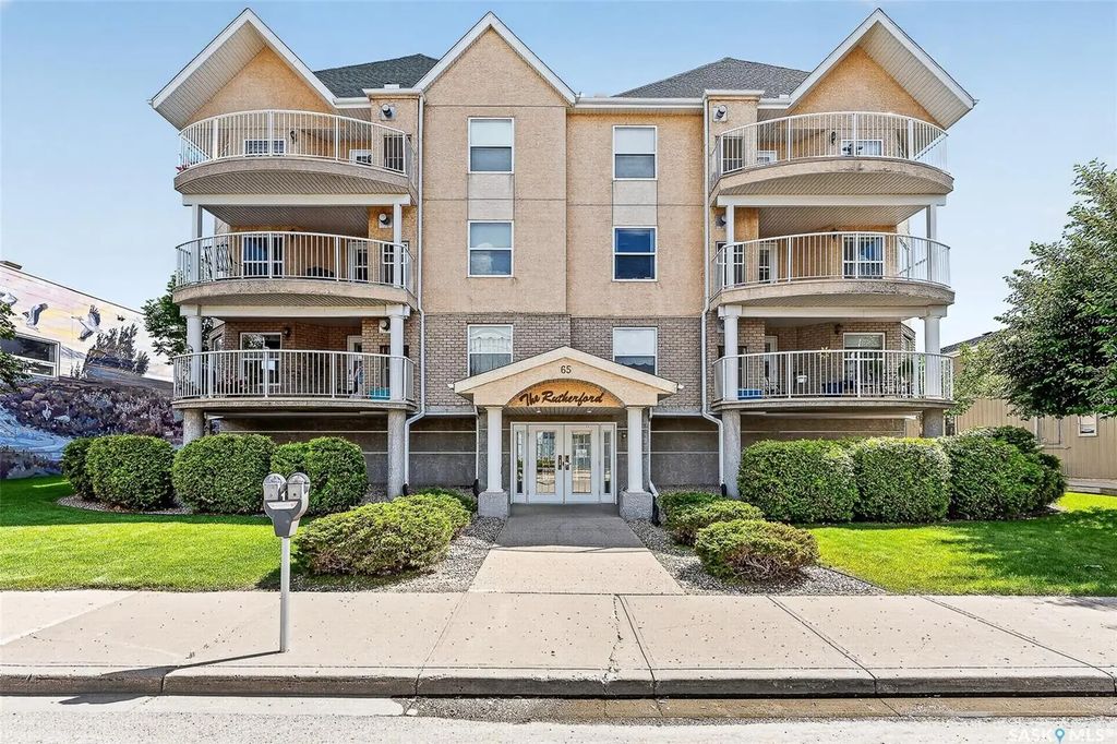 #301 - 65 Hochelaga Street W, Moose Jaw