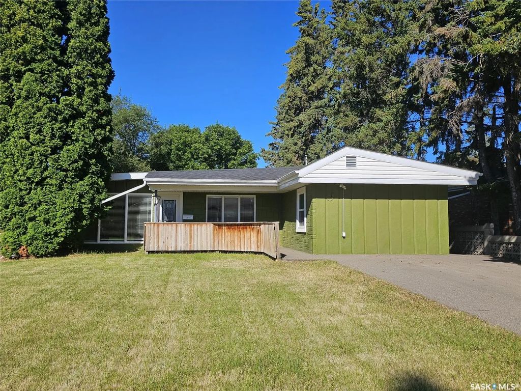 1971 99th Street, North Battleford