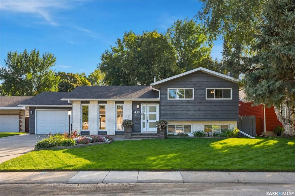 421 Birch Cres, Saskatoon