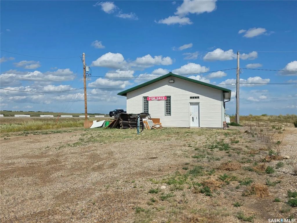 101 Jean Street E, Manitou Beach