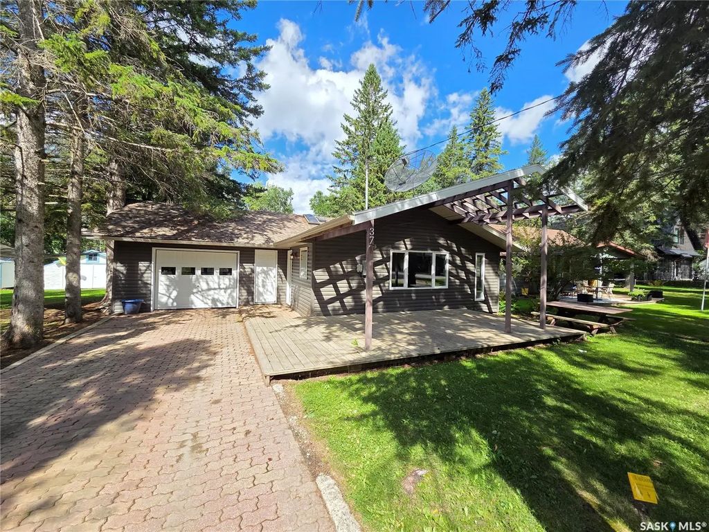37 Poplar Street, Moose Mountain Provincial Park
