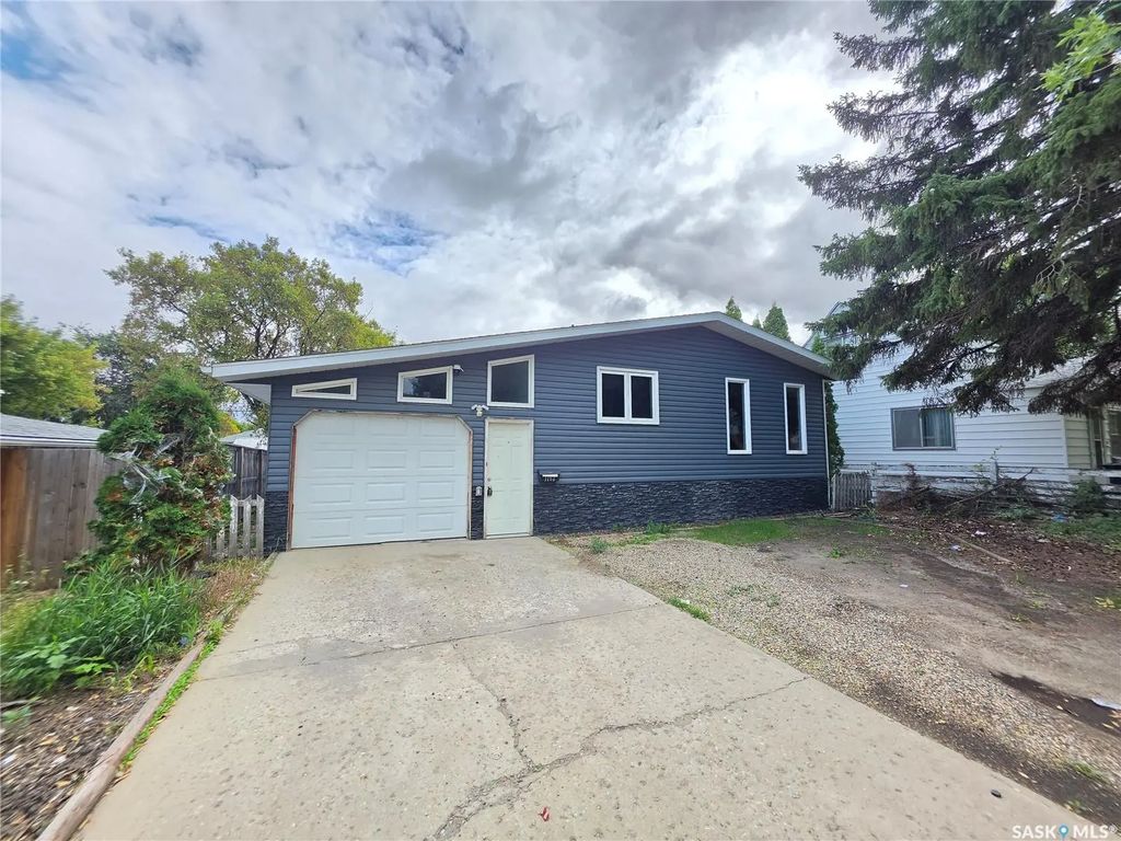 1162 106th Street, North Battleford