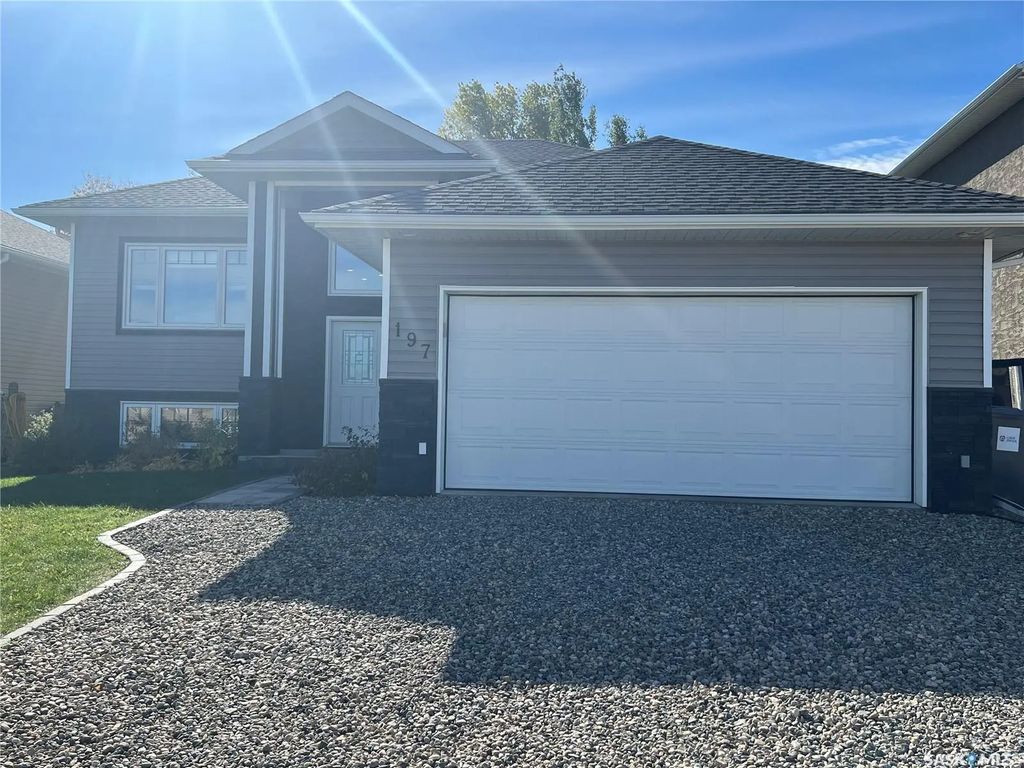 197 5th Avenue, Esterhazy