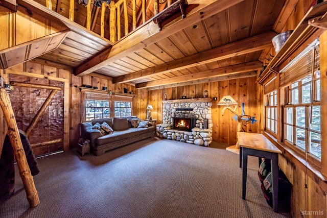 1087 Dedi Avenue, South Lake Tahoe