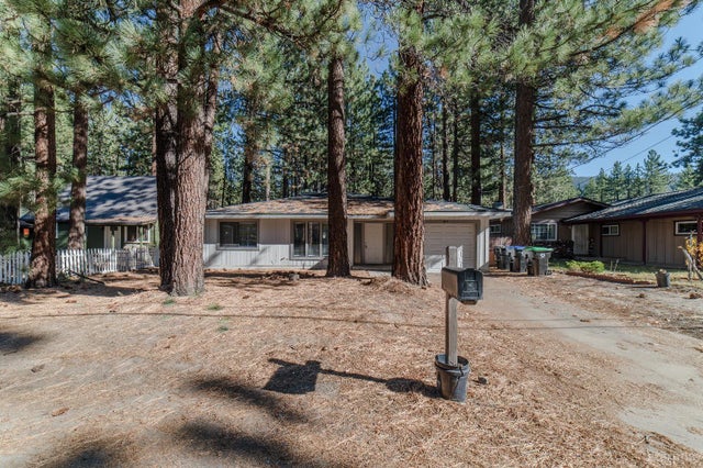 1079 Glenwood Way, South Lake Tahoe