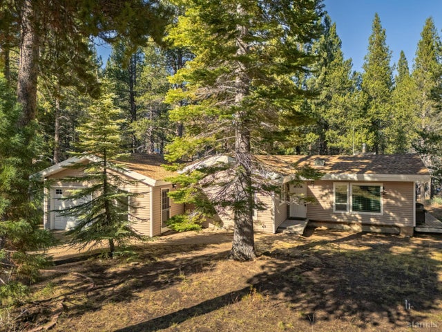633 Shoshone Street, South Lake Tahoe